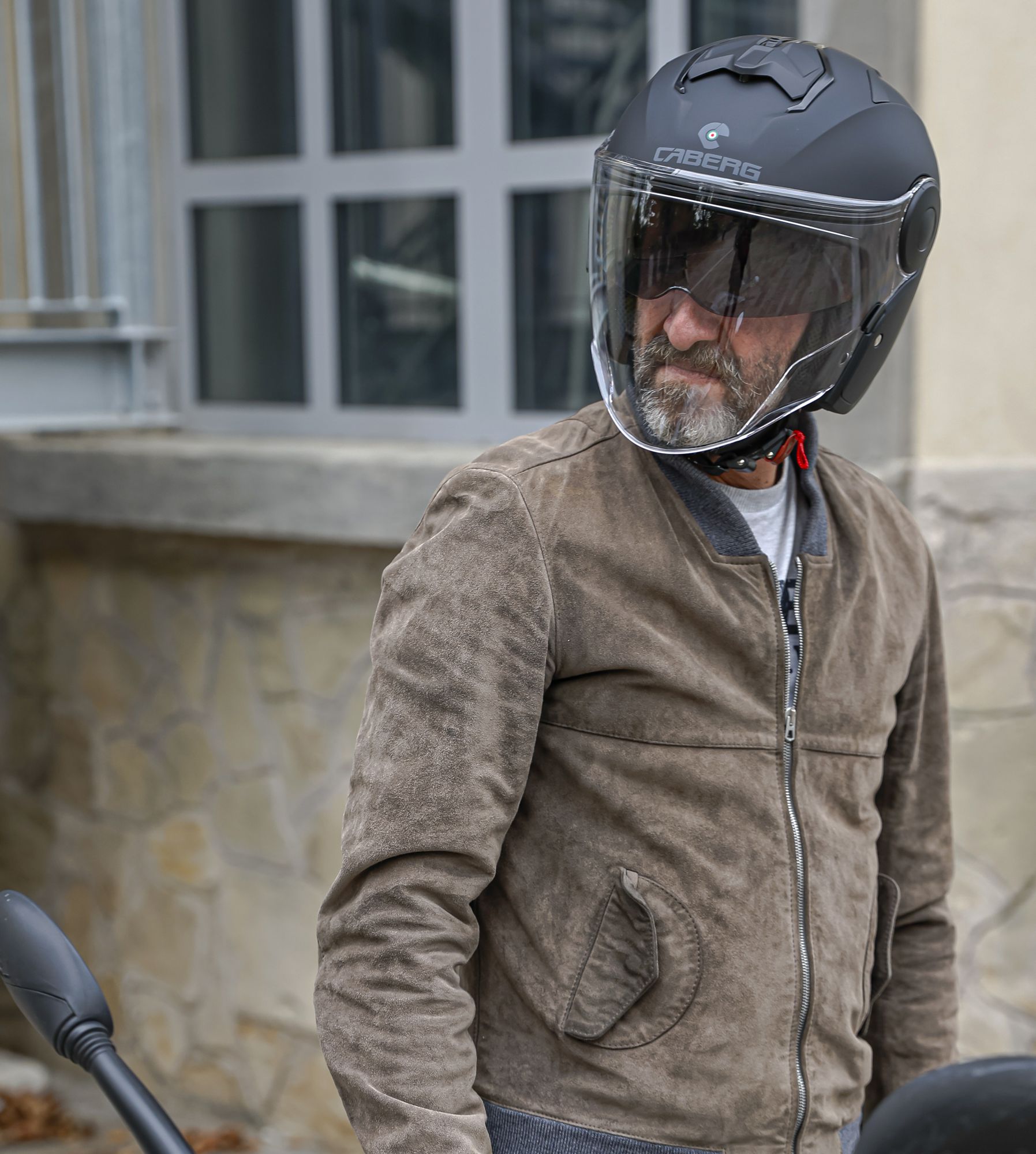 Casco Caberg Flyon Carbon