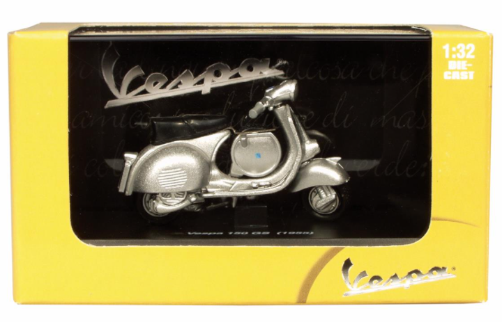 Modelo Vespa 150GS (1955), plata