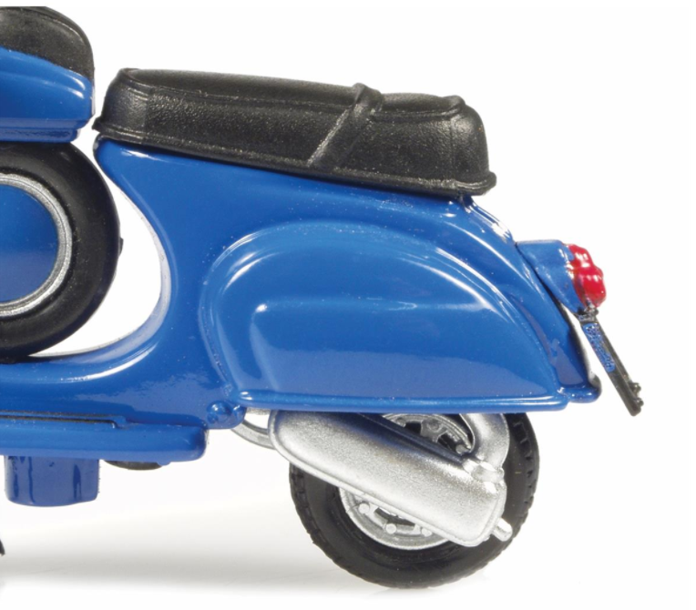 Modelo Vespa 90SS (1965), azul