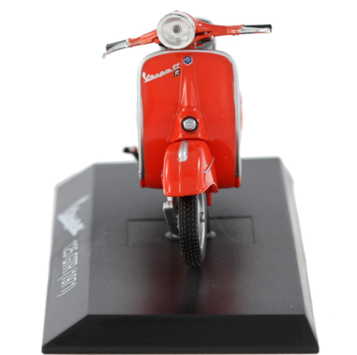 Modelo Vespa 125 GTR (1968), rojo