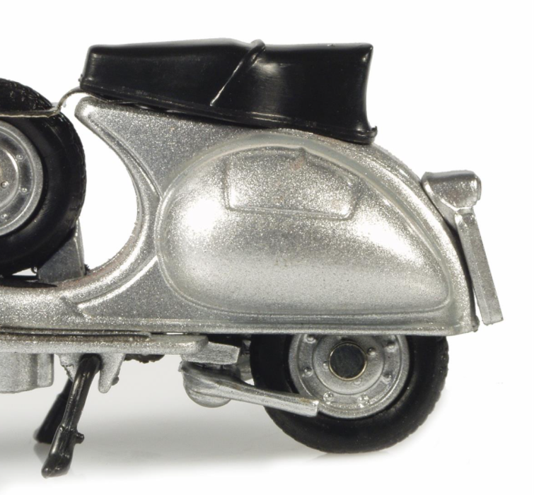 Modelo Vespa 150GS (1955), plata